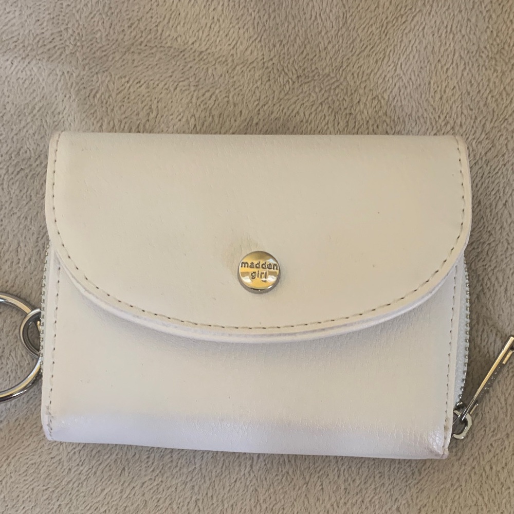 Madden Girl White Snap Compact Wallet with Keyring